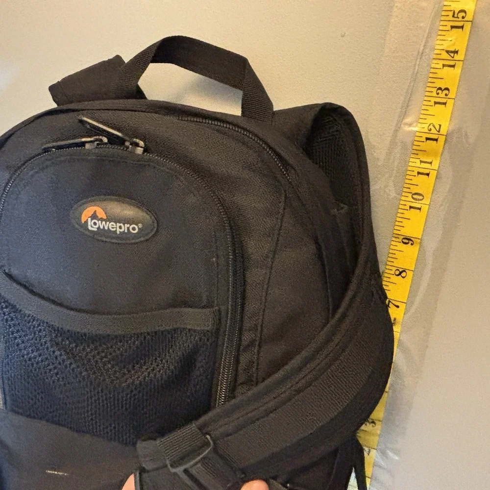 Lowepro Micro Trekker 100‎ Black Camera Bag Backpack Padded w/Adjustable Inserts